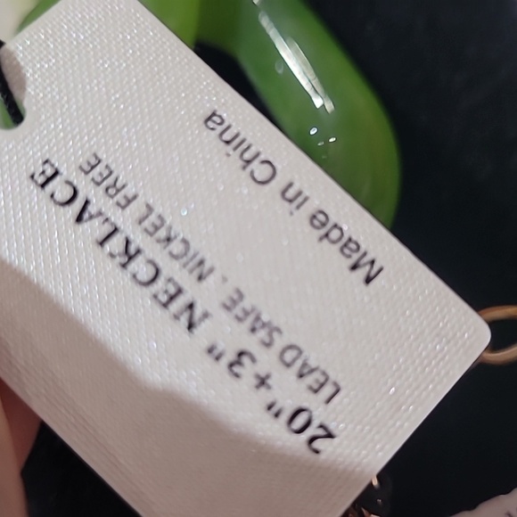 💚🔹️Piper K 🔹️Bold Green Resin Chunky  Statement 20" Necklace - Picture 10 of 10